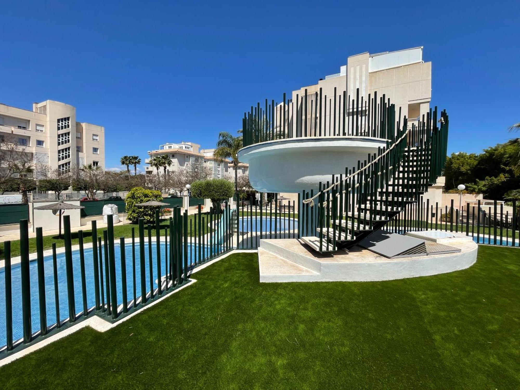 Large Relaxed Terrace, Golf Views Alicante
